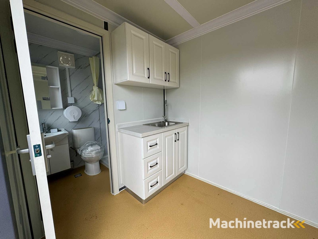 2025 Stahlworks Type D White Including bathroom and kitchen Mobile living unit / Tiny house