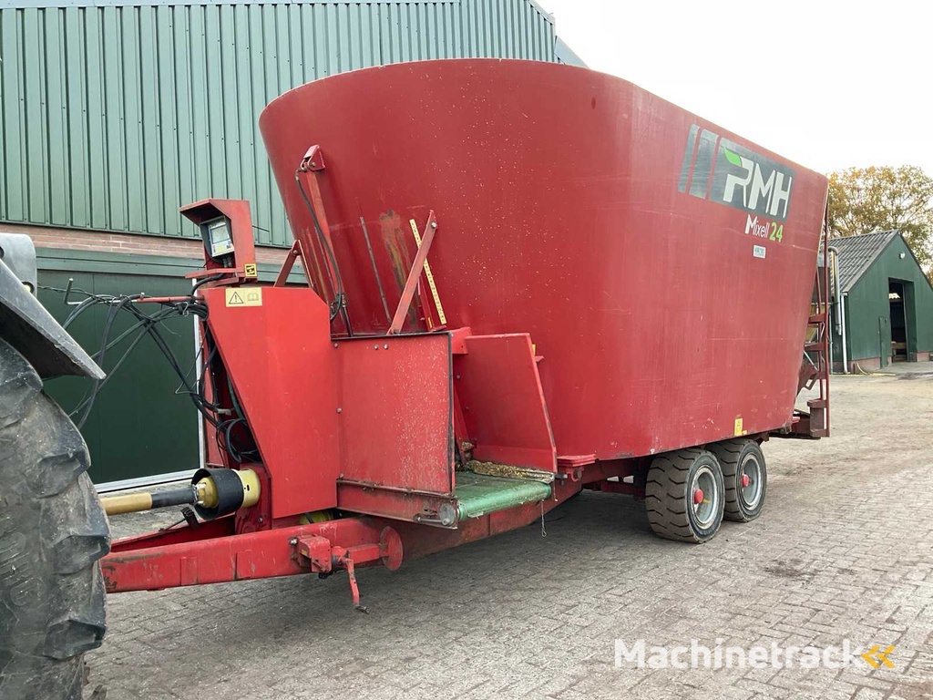 2010 RMH Mixel-24 Feed Mixer