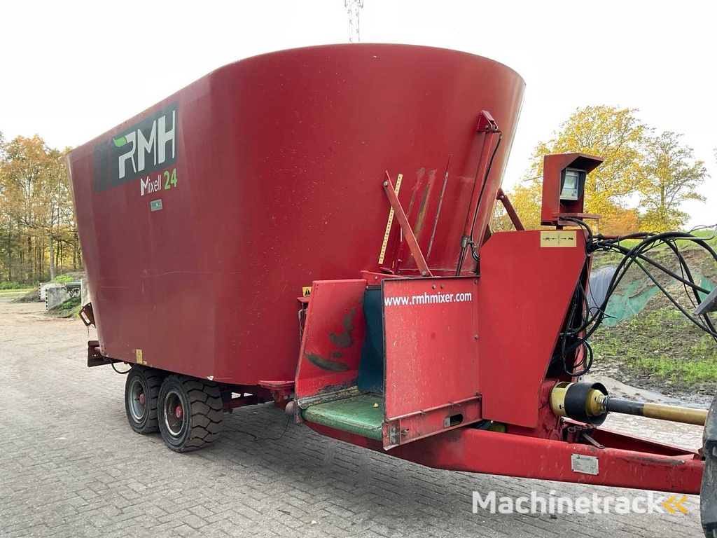 2010 RMH Mixel-24 Feed Mixer