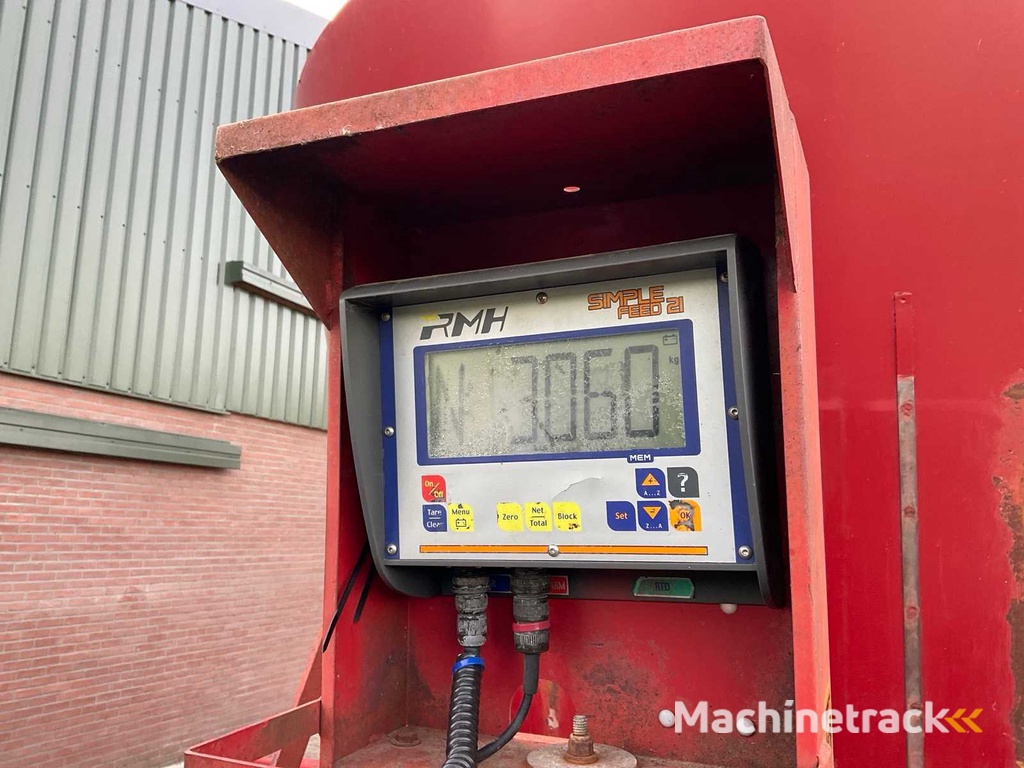 2010 RMH Mixel-24 Feed Mixer