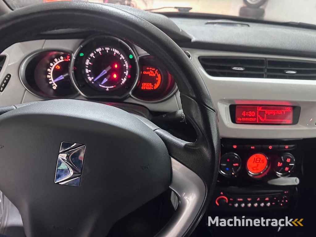 Citroen - DS3 - 1.6 So Chic - 9-XFP-51