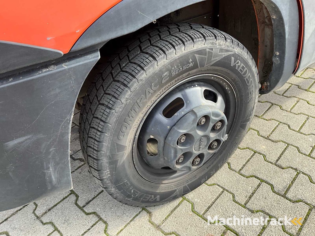 2017 Iveco Daily 35-140 Flatbed truck