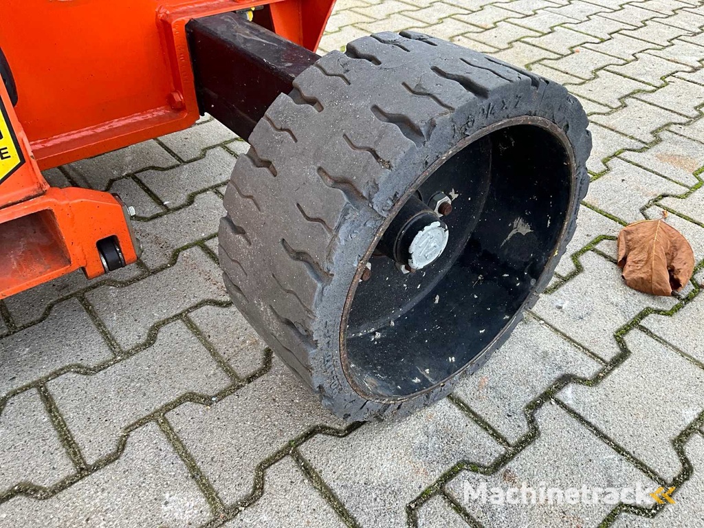 2014 Holland Lift HL-11816 Hoogwerker