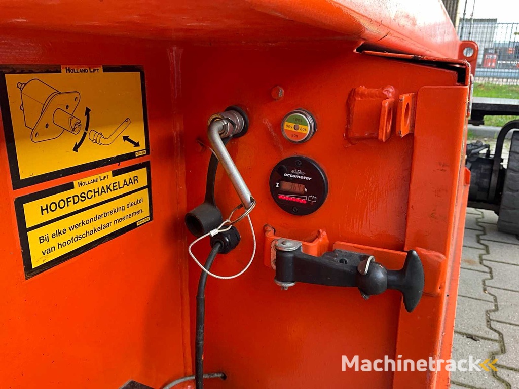 2014 Holland Lift HL-11816 Hoogwerker