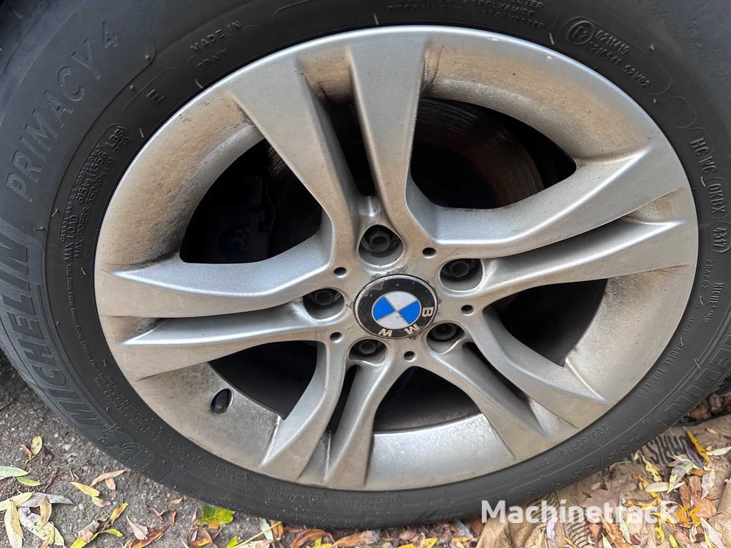 BMW - 3er-Serie Touring - 318i Corp.L.Lux Line - Deutsche Papiere (vorher 51-RTJ-9)