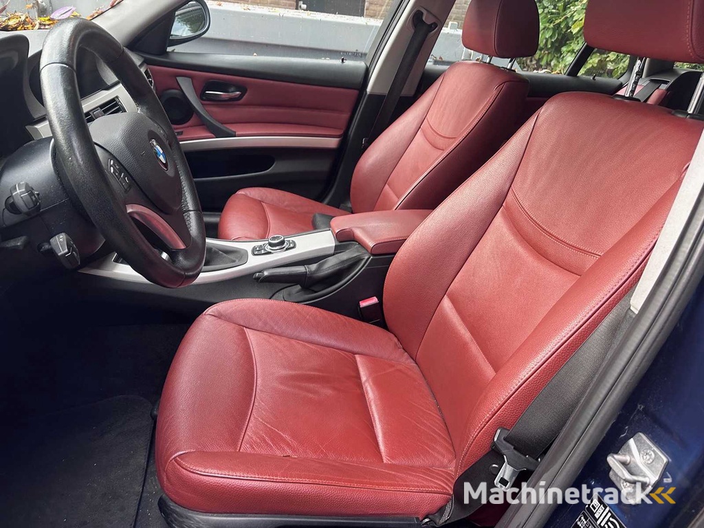 BMW - 3er-Serie Touring - 318i Corp.L.Lux Line - Deutsche Papiere (vorher 51-RTJ-9)