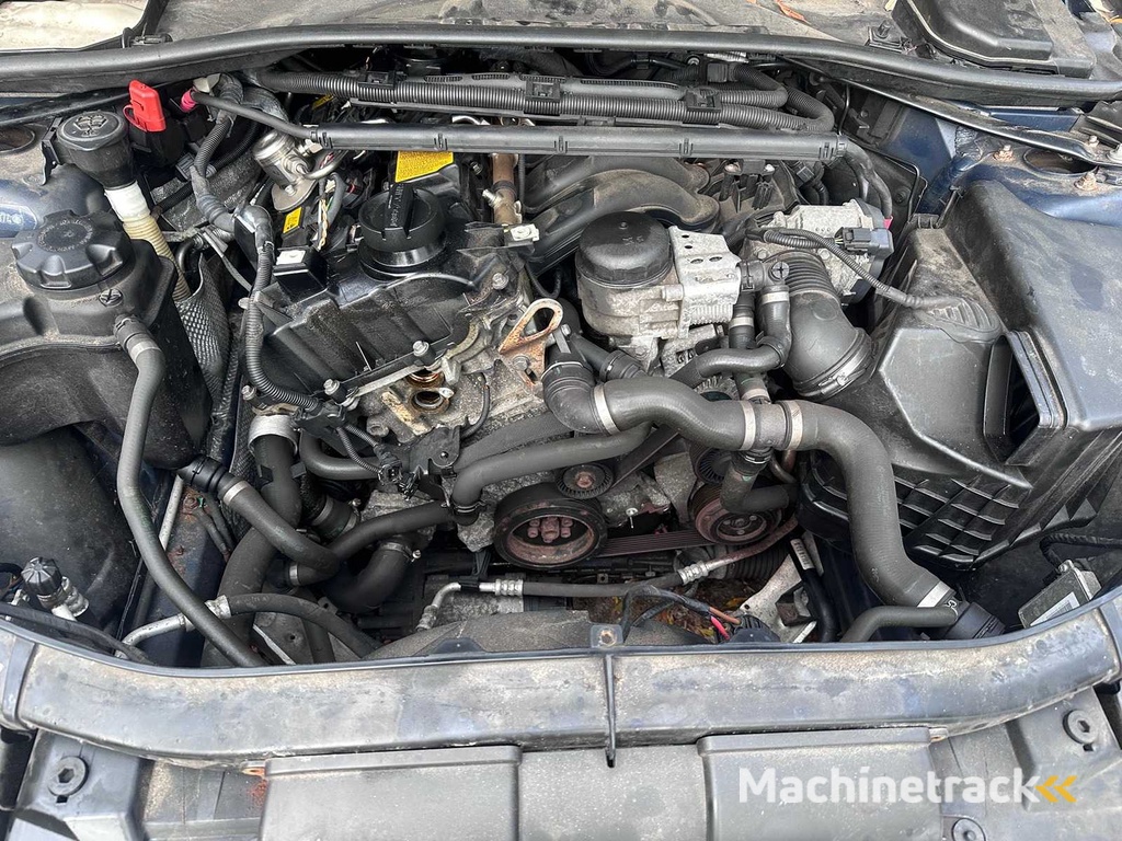 BMW - 3er-Serie Touring - 318i Corp.L.Lux Line - Deutsche Papiere (vorher 51-RTJ-9)