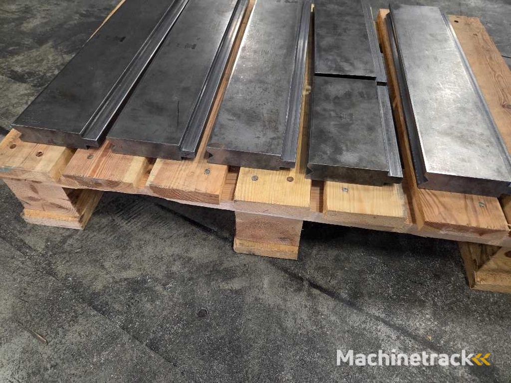 Trumpf - press brake - Various parts, tools and accessories
