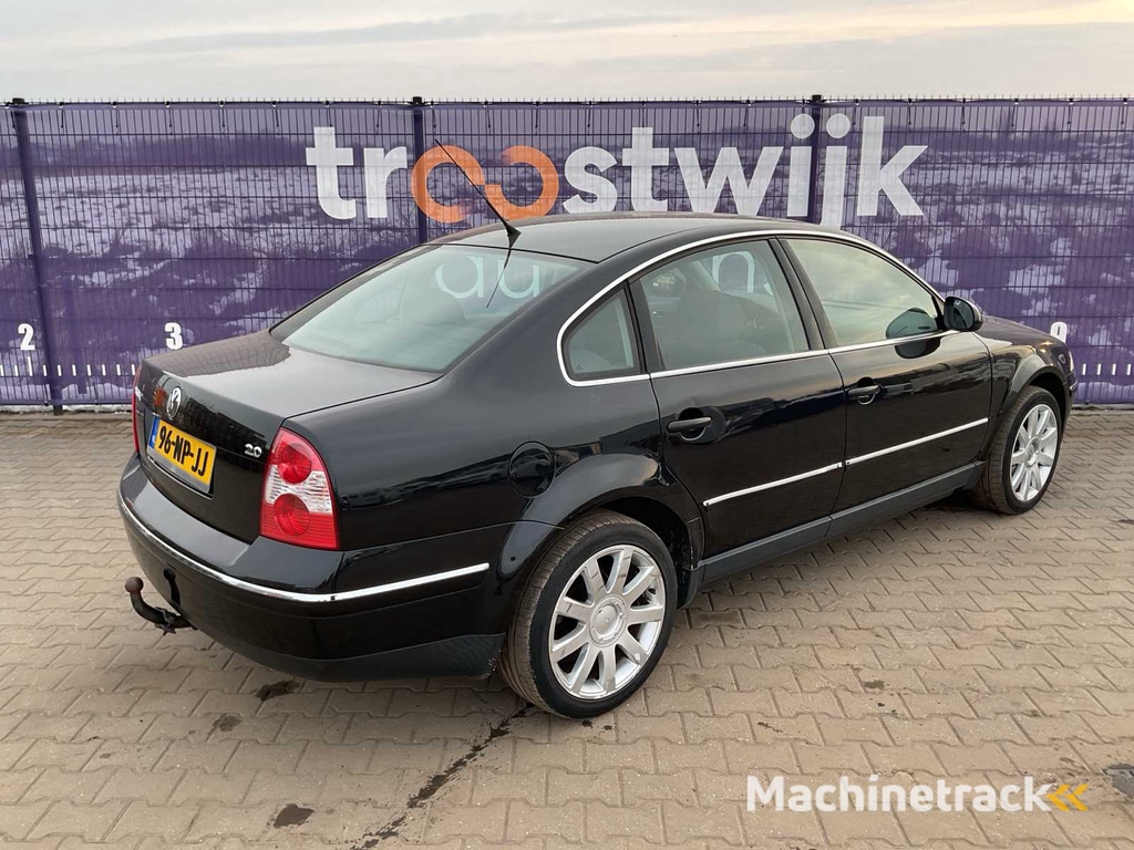 2004 - Volkswagen - Passat - 2.0-20V Arctic - PKW