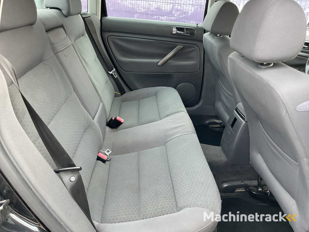 2004 - Volkswagen - Passat - 2.0-20V Arctic - PKW