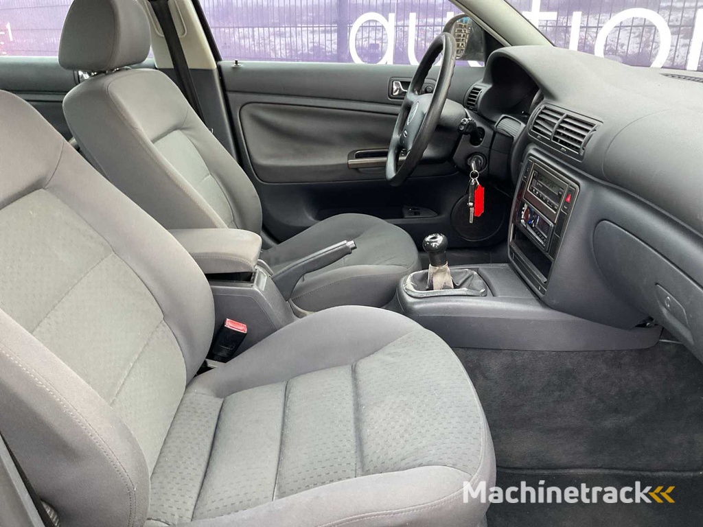 2004 - Volkswagen - Passat - 2.0-20V Arctic - PKW