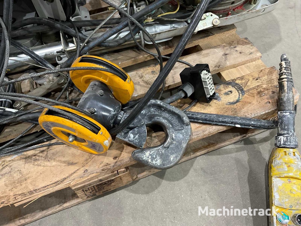 DeMan - 2002 - NBO4L5AFP115AT3N - Elektrische takel