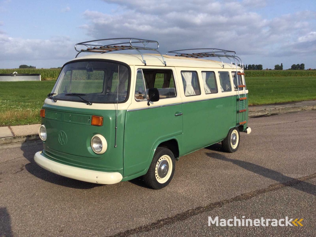 Volkswagen T2 Camper Classic Car