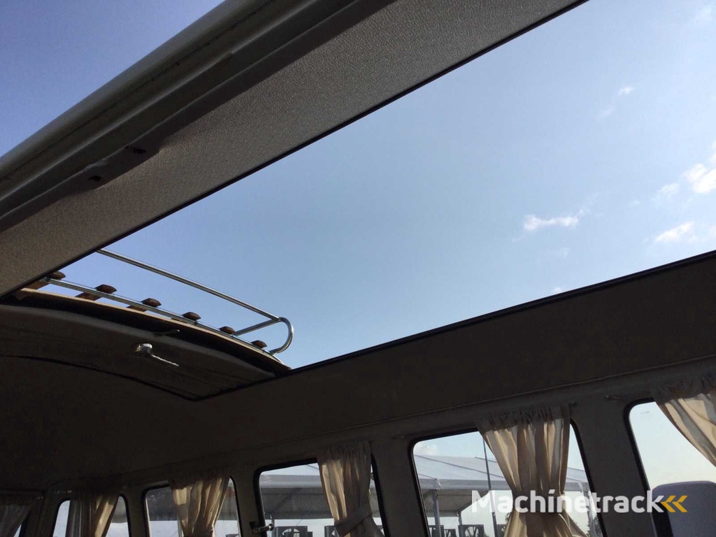 Volkswagen T2 Camper Classic Car