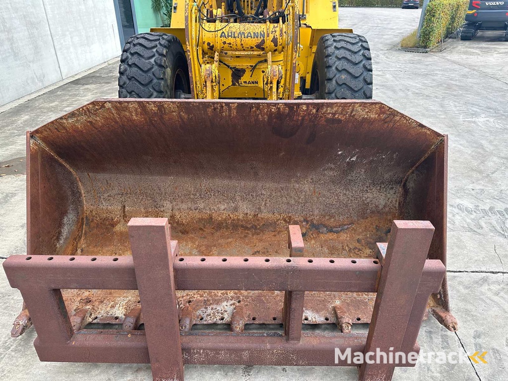 Ahlmann - 1999 - AS200 - Shovel