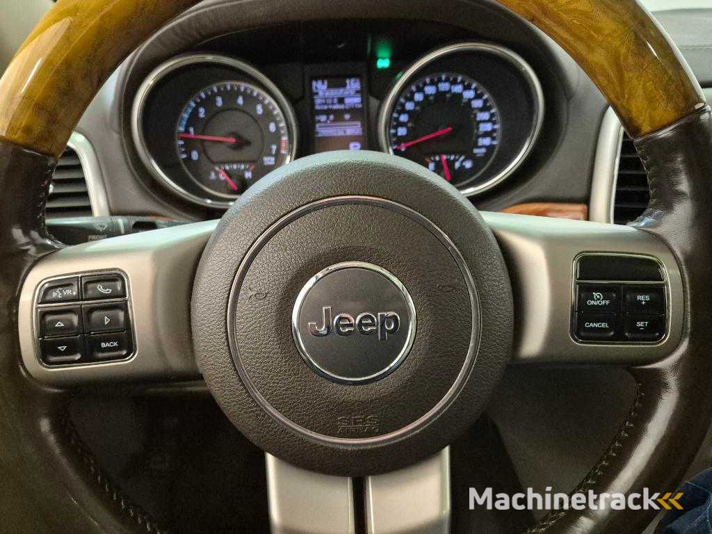 Jeep Grand Cherokee 3.6 Overland 2011 | 94-NXZ-9