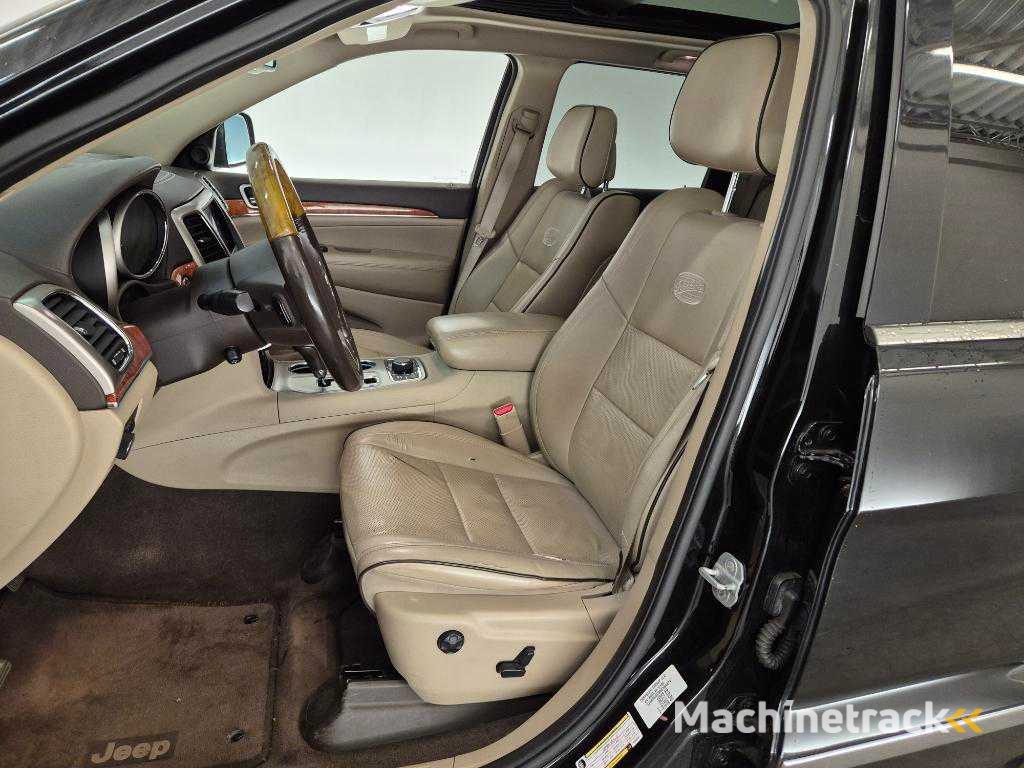 Jeep Grand Cherokee 3.6 Overland 2011 | 94-NXZ-9