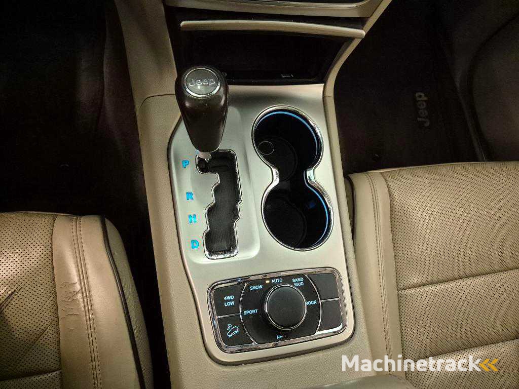 Jeep Grand Cherokee 3.6 Overland 2011 | 94-NXZ-9