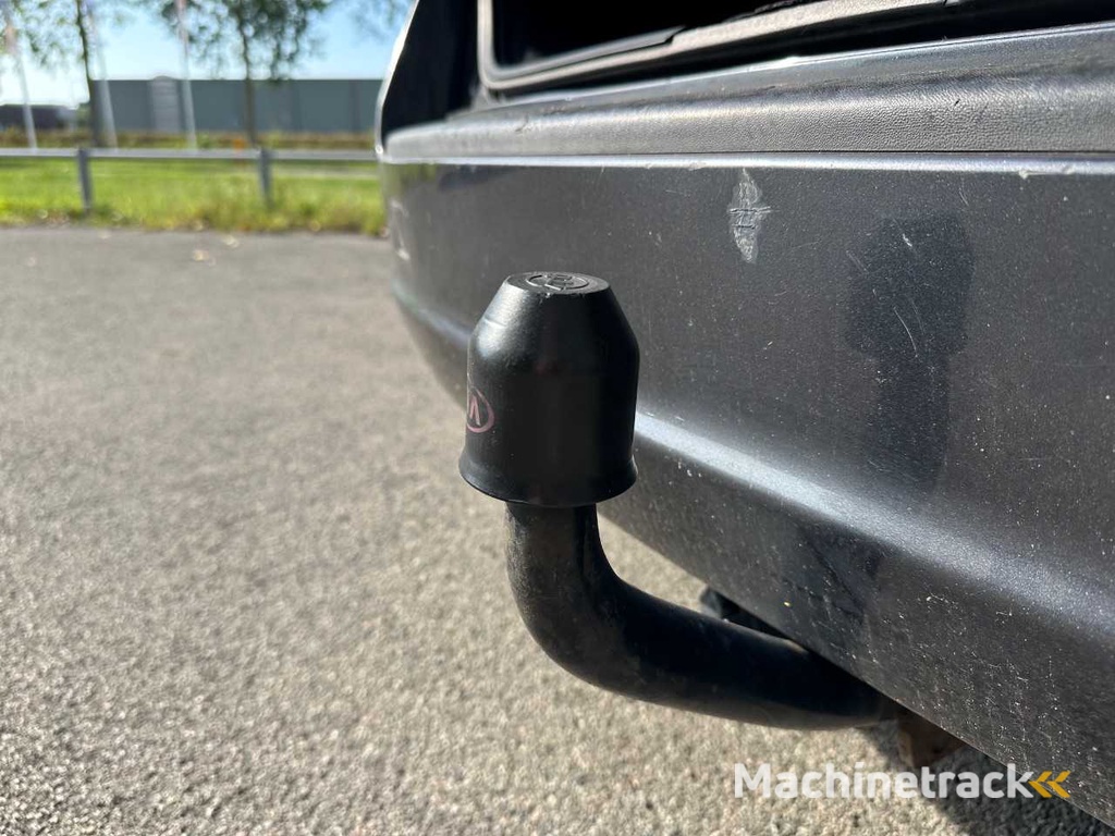 Kia - cee'd Sporty Wagon - 1.6 Business Ed. - PKW - 2007