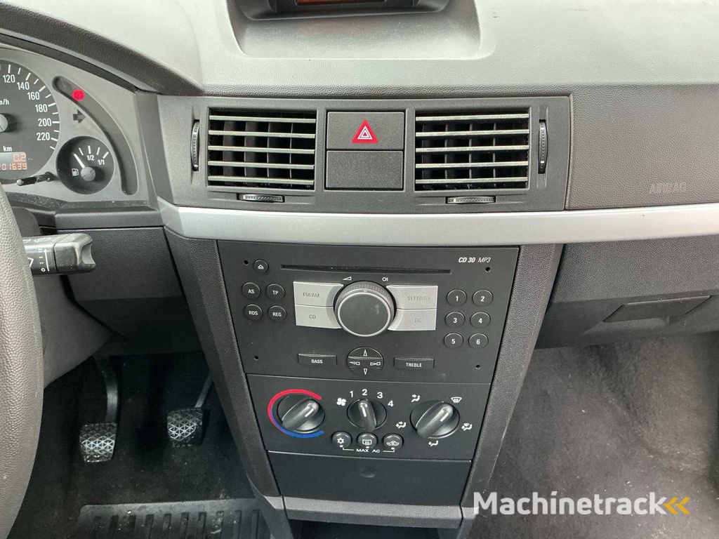 2005 - Opel - Meriva - 1.6-16V Essentia - PKW