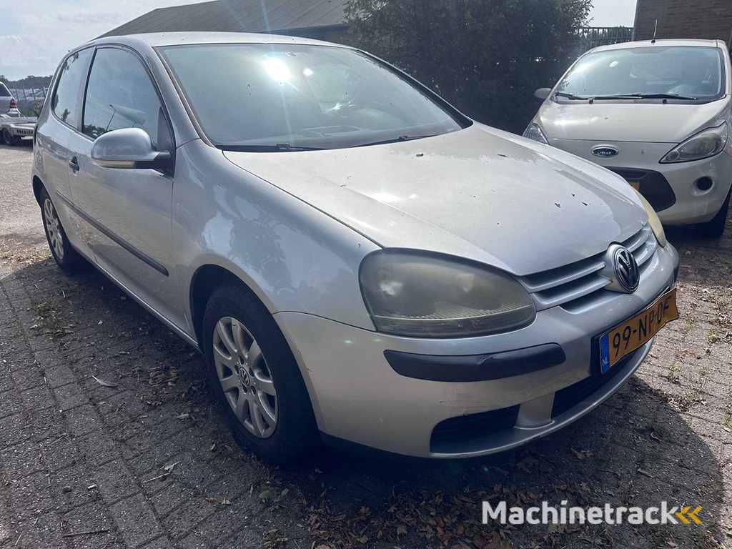 Volkswagen - Golf - 1.4 Trendline - 99-NP-DF