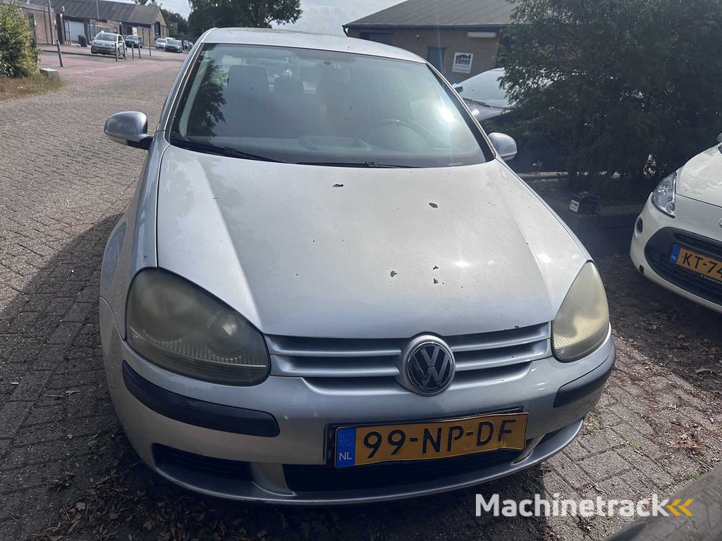 Volkswagen - Golf - 1.4 Trendline - 99-NP-DF