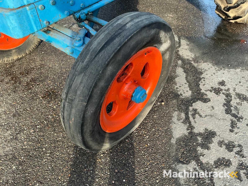 1953 Fordson MAJOR Tweewielaangedreven landbouwtractor