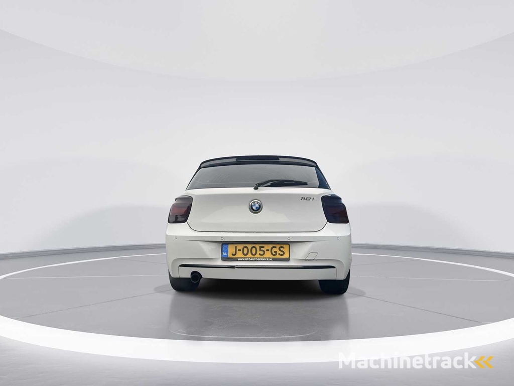 BMW 1er 118i Auto 2011 | J-005-GS