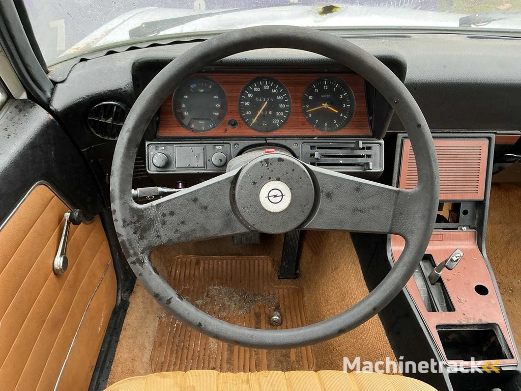 1978 - Opel - Commodore - 2500 S Limousine - Oldtimer