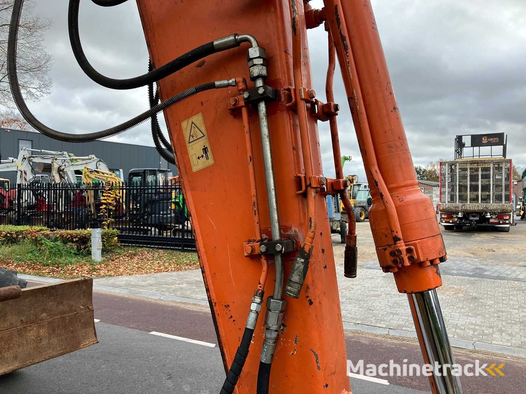 Hitachi - 2008 - ZX130W - Banden graafmachine