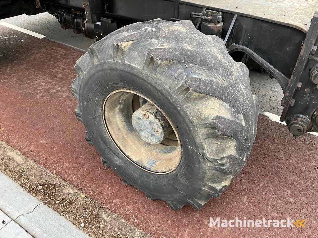 Hitachi - 2008 - ZX130W - Banden graafmachine