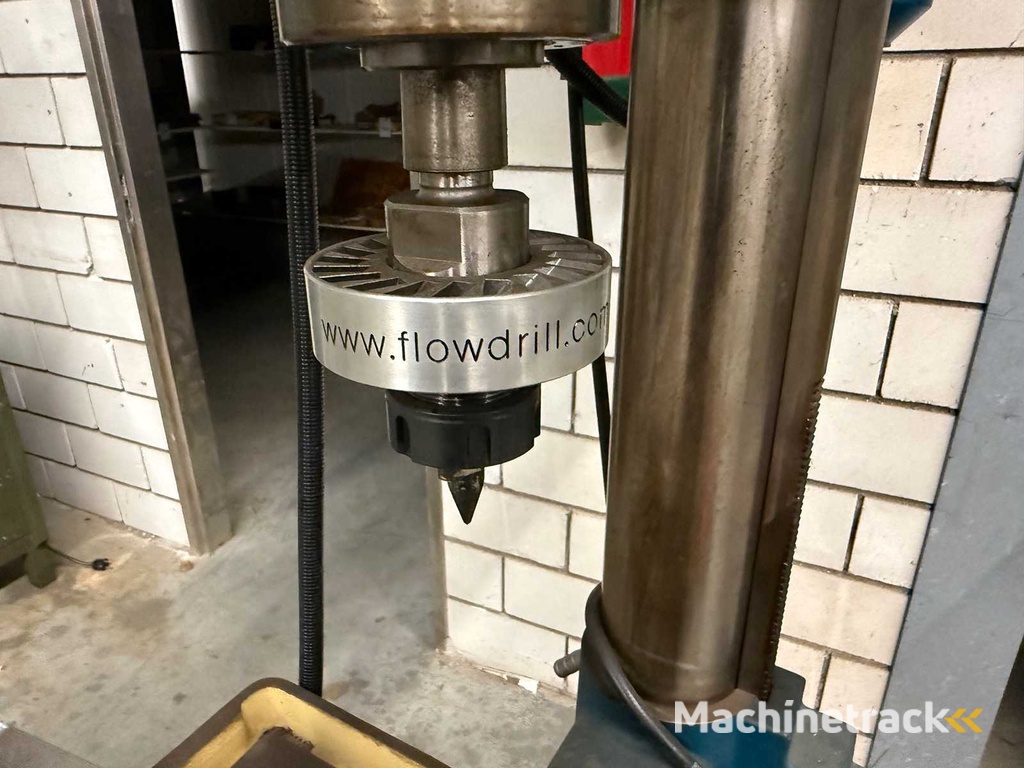 Serrmac - TCO 28 - Kolomboormachine