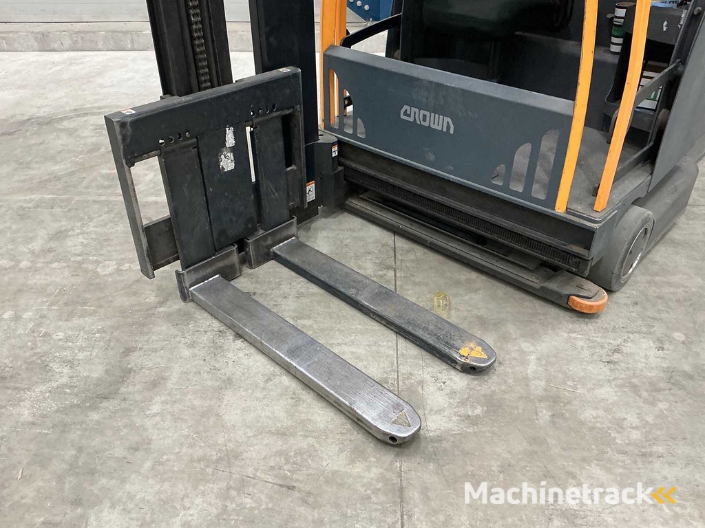 Crown - 6000 series - Smallegangentruck