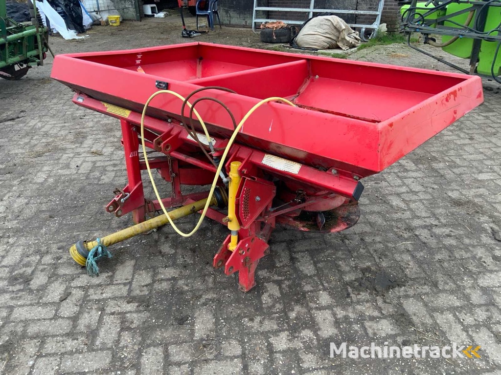 Lely Centerliner 1200CB Fertilizer Spreader