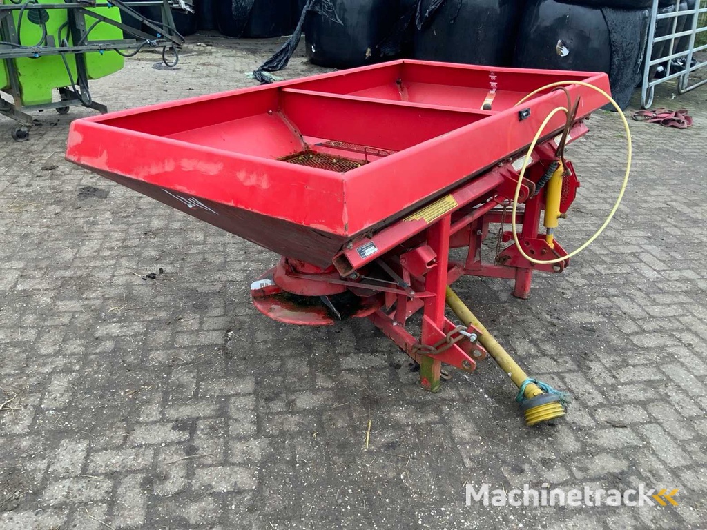 Lely Centerliner 1200CB Fertilizer Spreader