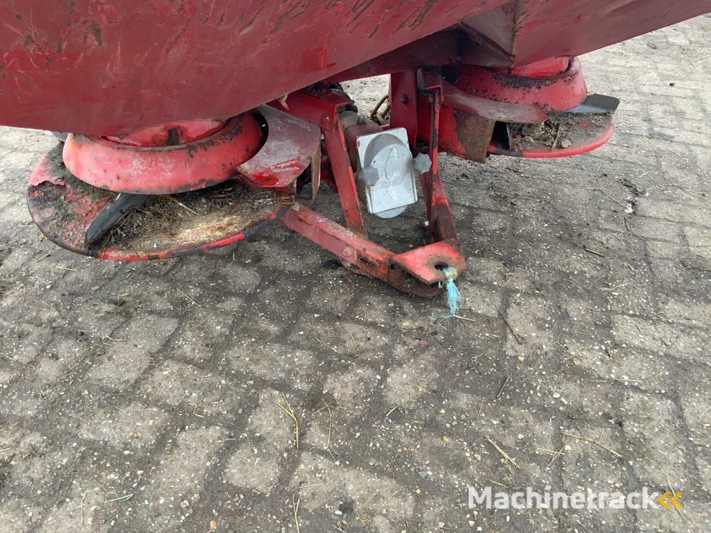 Lely Centerliner 1200CB Fertilizer Spreader