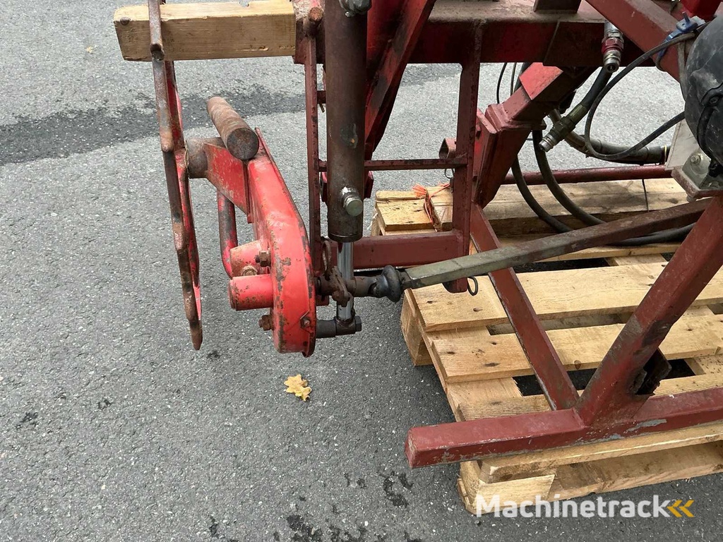 Farmax and Kuhn Sowing-Spit Combination