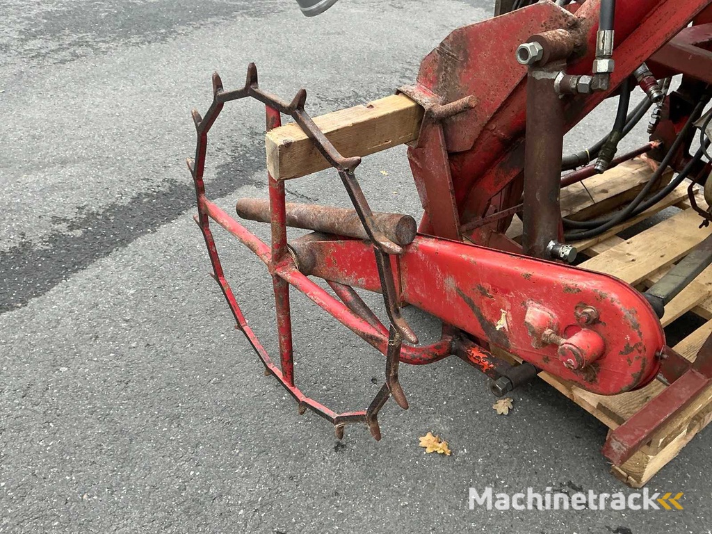 Farmax and Kuhn Sowing-Spit Combination