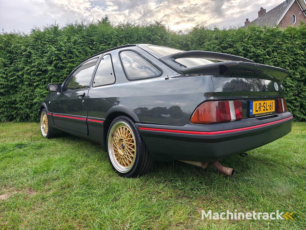 Ford - 1983 - Sierra - 2.8 V6 XR4 Inj. - PKW - Oldtimer