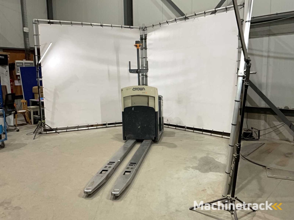 2016 Crown CPC 3020 Elektrischer Wagenheber