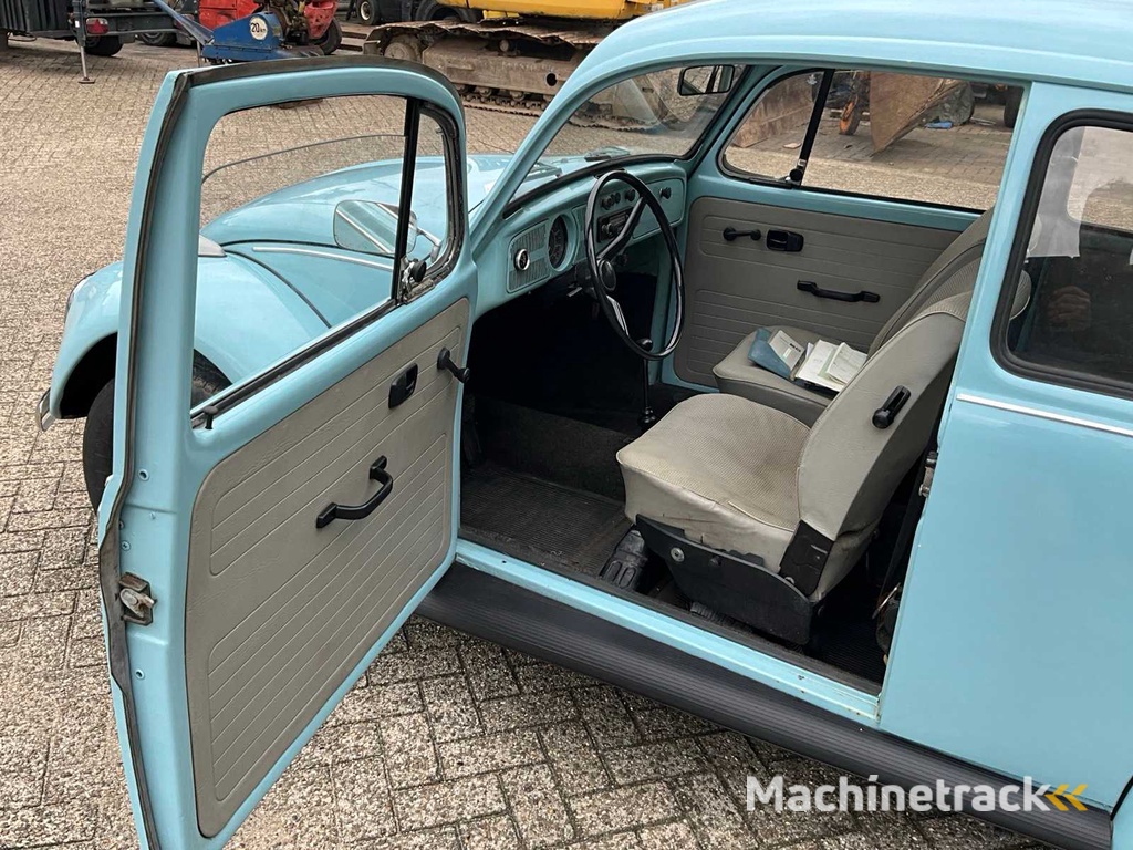 Volkswagen VW Oldtimer aus dem Baujahr 1973