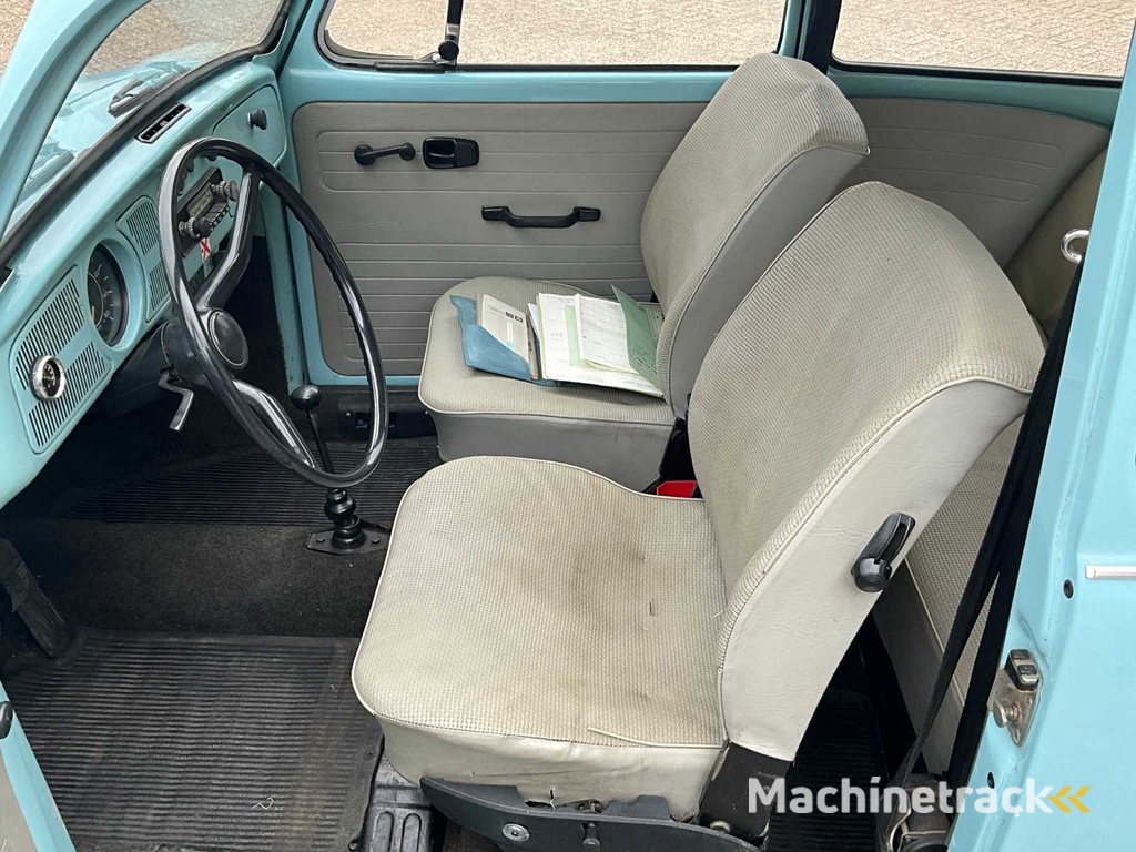 Volkswagen VW Oldtimer aus dem Baujahr 1973