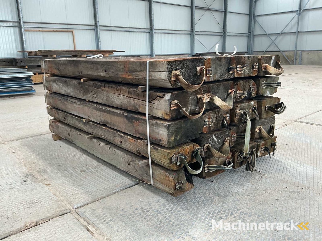 Amerikanisches Kiefernholz 2000x300x150 Bauholz