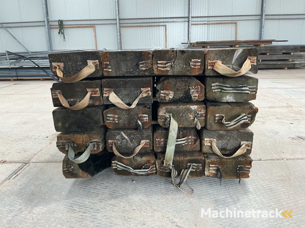 Amerikanisches Kiefernholz 2000x300x150 Bauholz