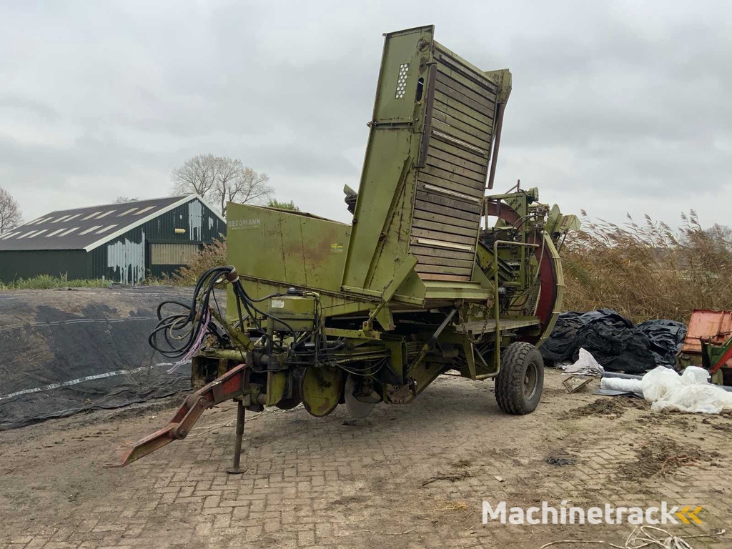 1976 Bergmannn K80 Potato harvester