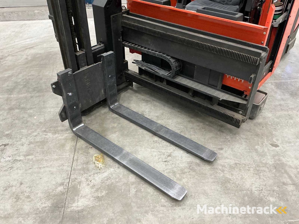 Toyota - 2013 - VCE120 - Schmalgang-Lkw