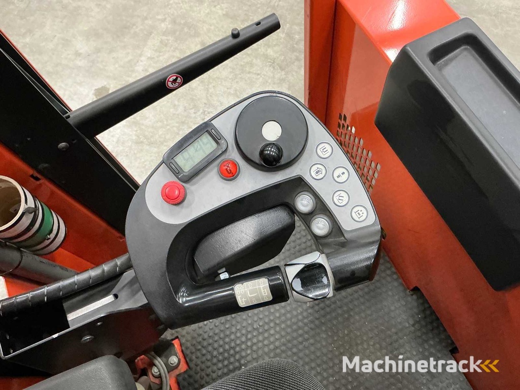 Toyota - 2013 - VCE120 - Schmalgang-Lkw