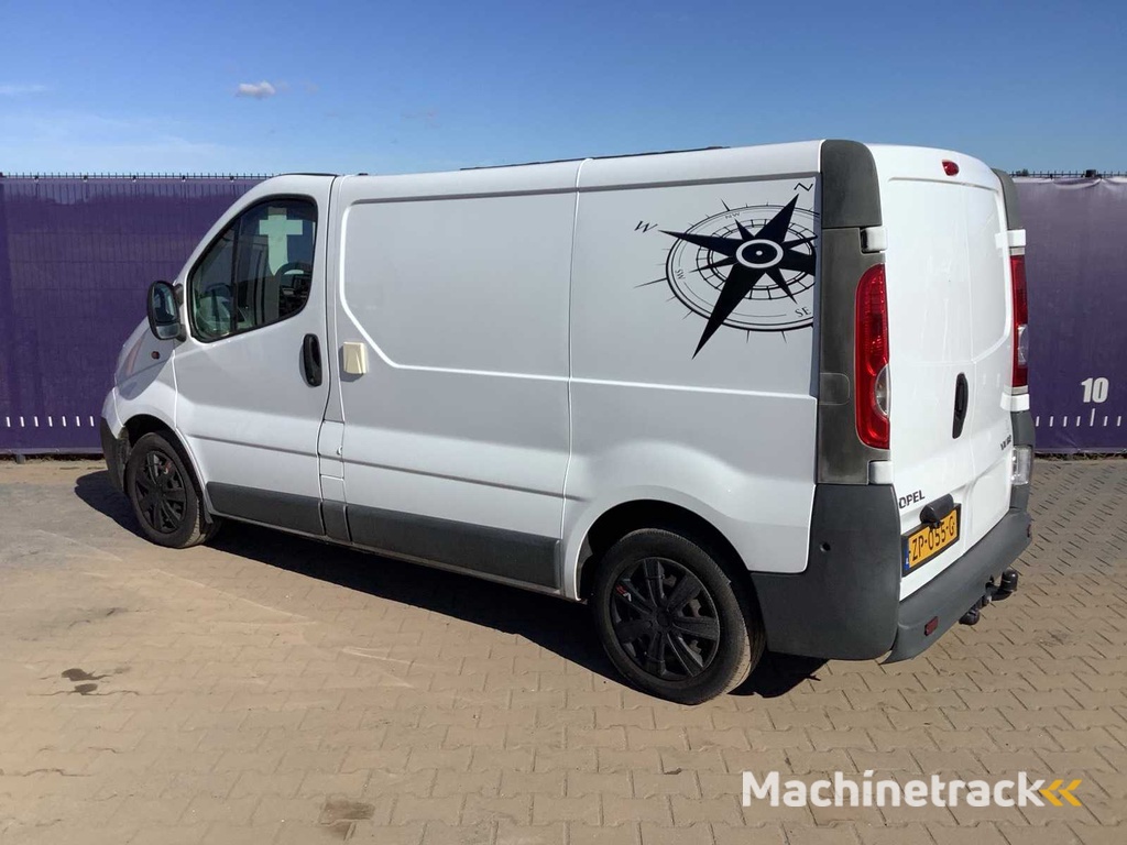 2007 - Opel - Vivaro-2 2.0CDTI/66KW-E4 2.7T L1H1 Camper/kampeerwagen