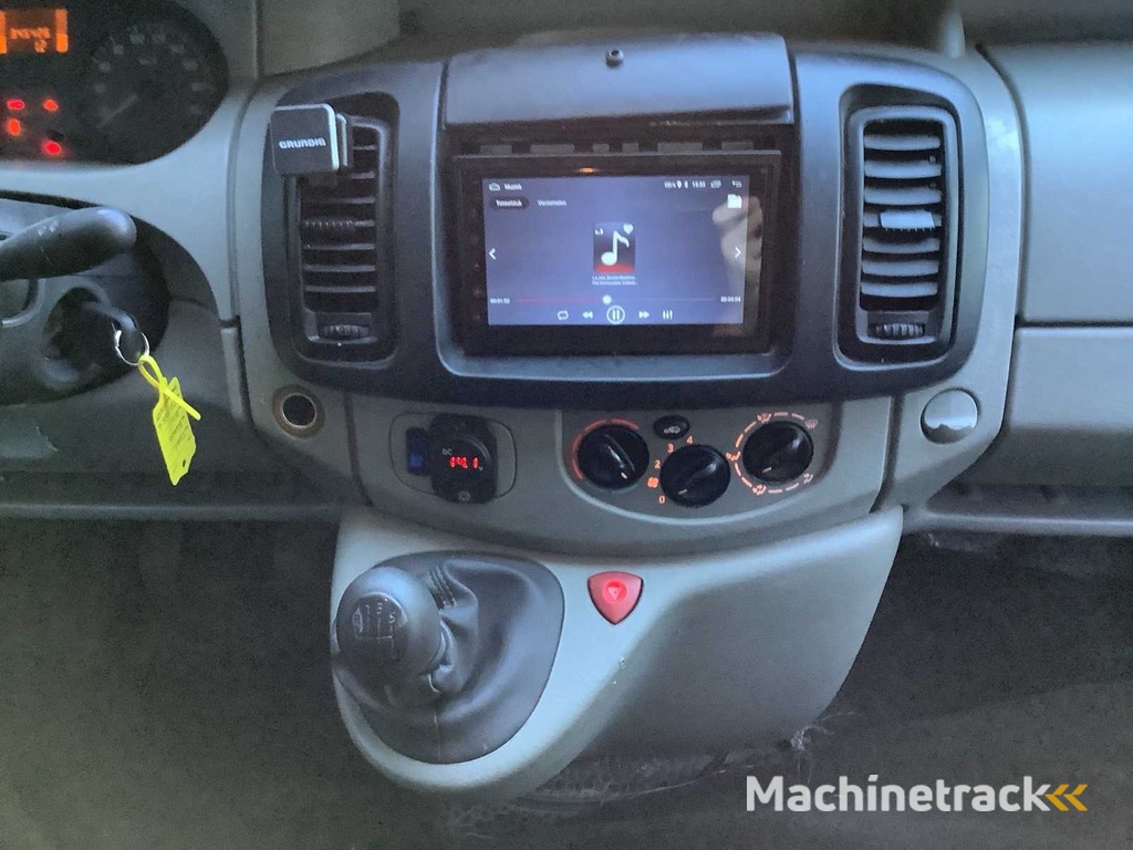 2007 - Opel - Vivaro-2 2.0CDTI/66KW-E4 2.7T L1H1 Camper/kampeerwagen