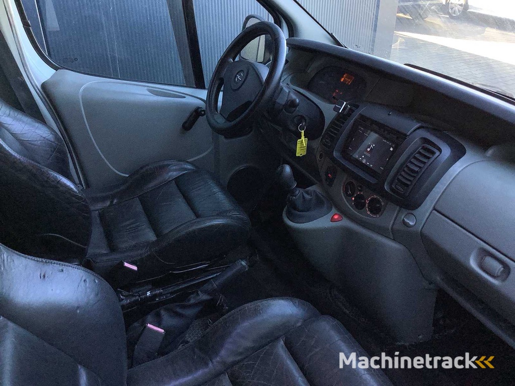 2007 - Opel - Vivaro-2 2.0CDTI/66KW-E4 2.7T L1H1 Camper/kampeerwagen